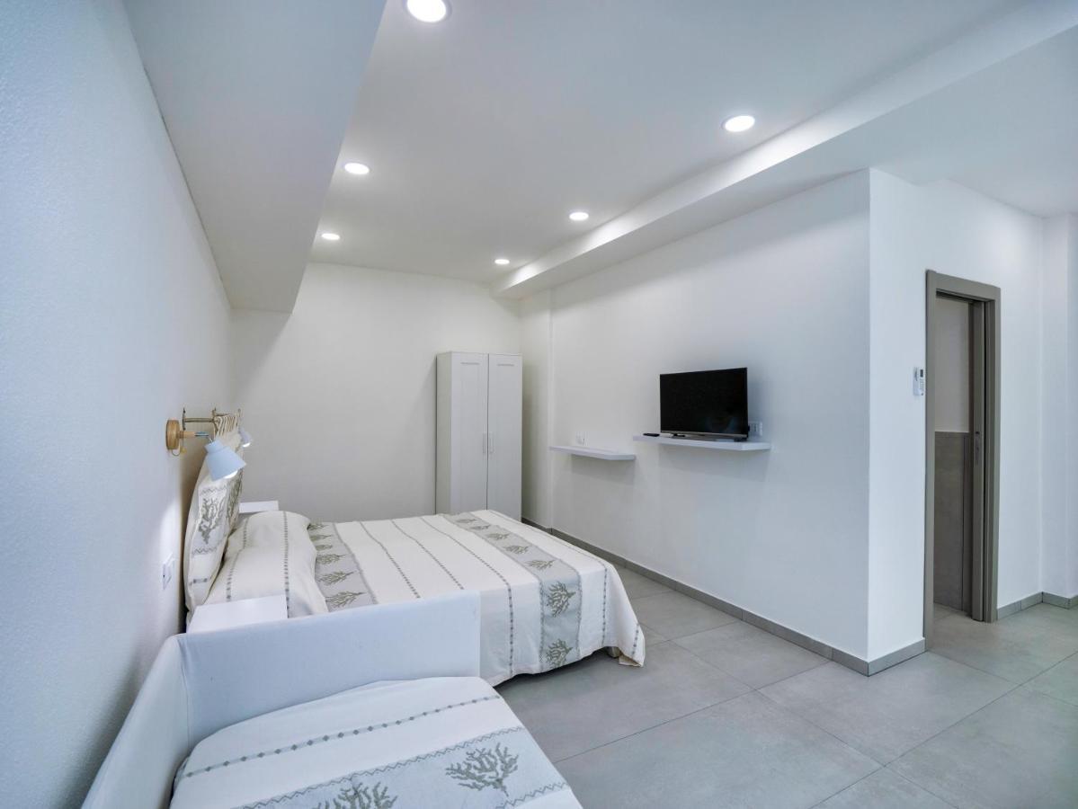 Aldo Moro Rooms Όλμπια Εξωτερικό φωτογραφία