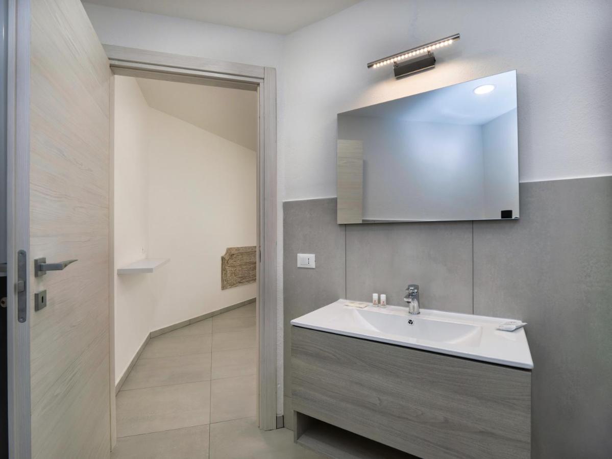 Aldo Moro Rooms Όλμπια Εξωτερικό φωτογραφία