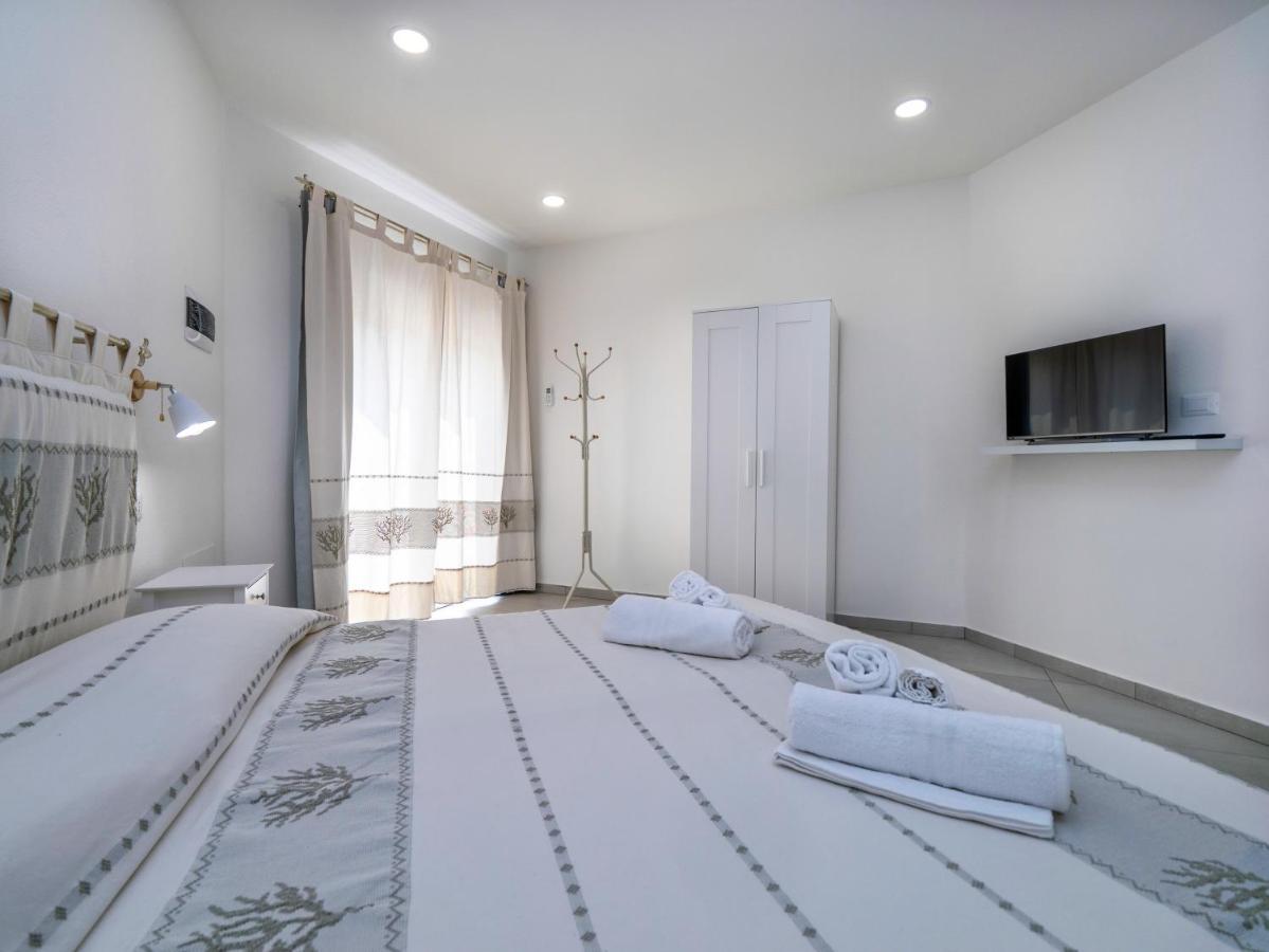 Aldo Moro Rooms Όλμπια Εξωτερικό φωτογραφία
